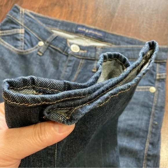 8 ROCK & REPUBLIC Berlin stretchy jeans. High rise dark wash tapered studded EUC - Picture 4 of 16